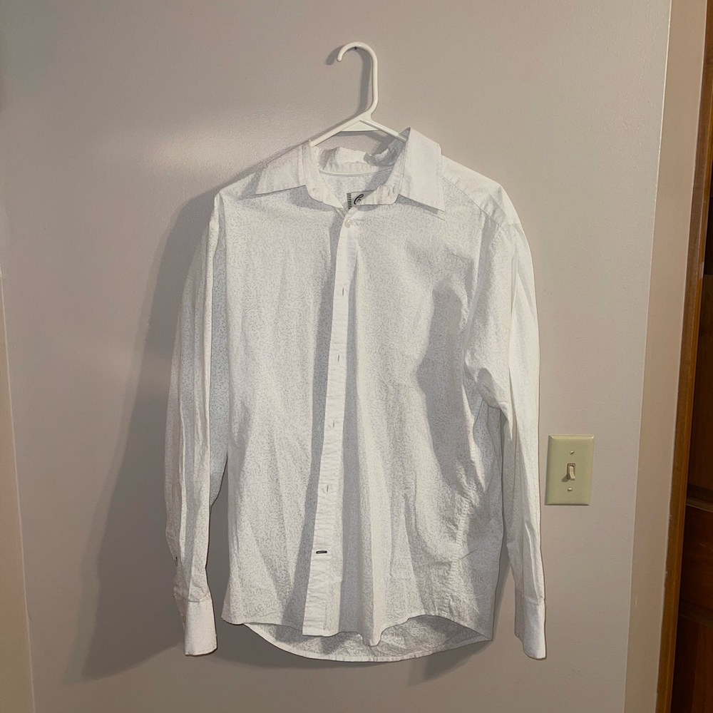 white long sleeve dress shirt